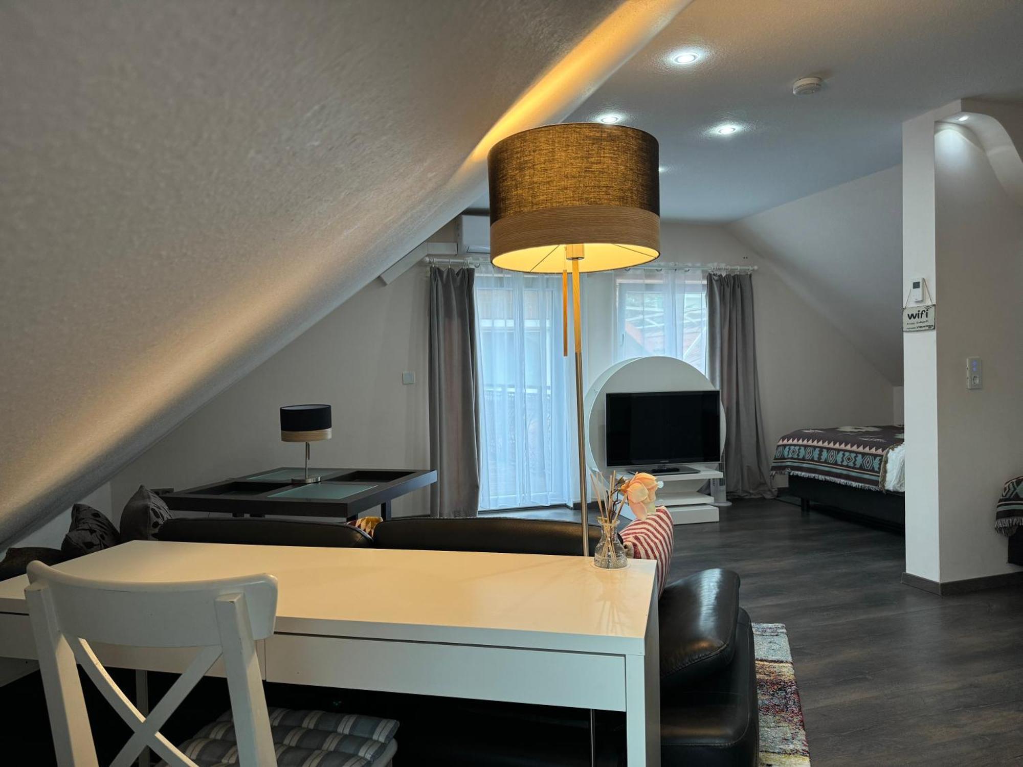 Modern House Gehrden Auf 2 Etagen, Nice Garten, Barbecue, Contactless Check-In, Free Parking المظهر الخارجي الصورة