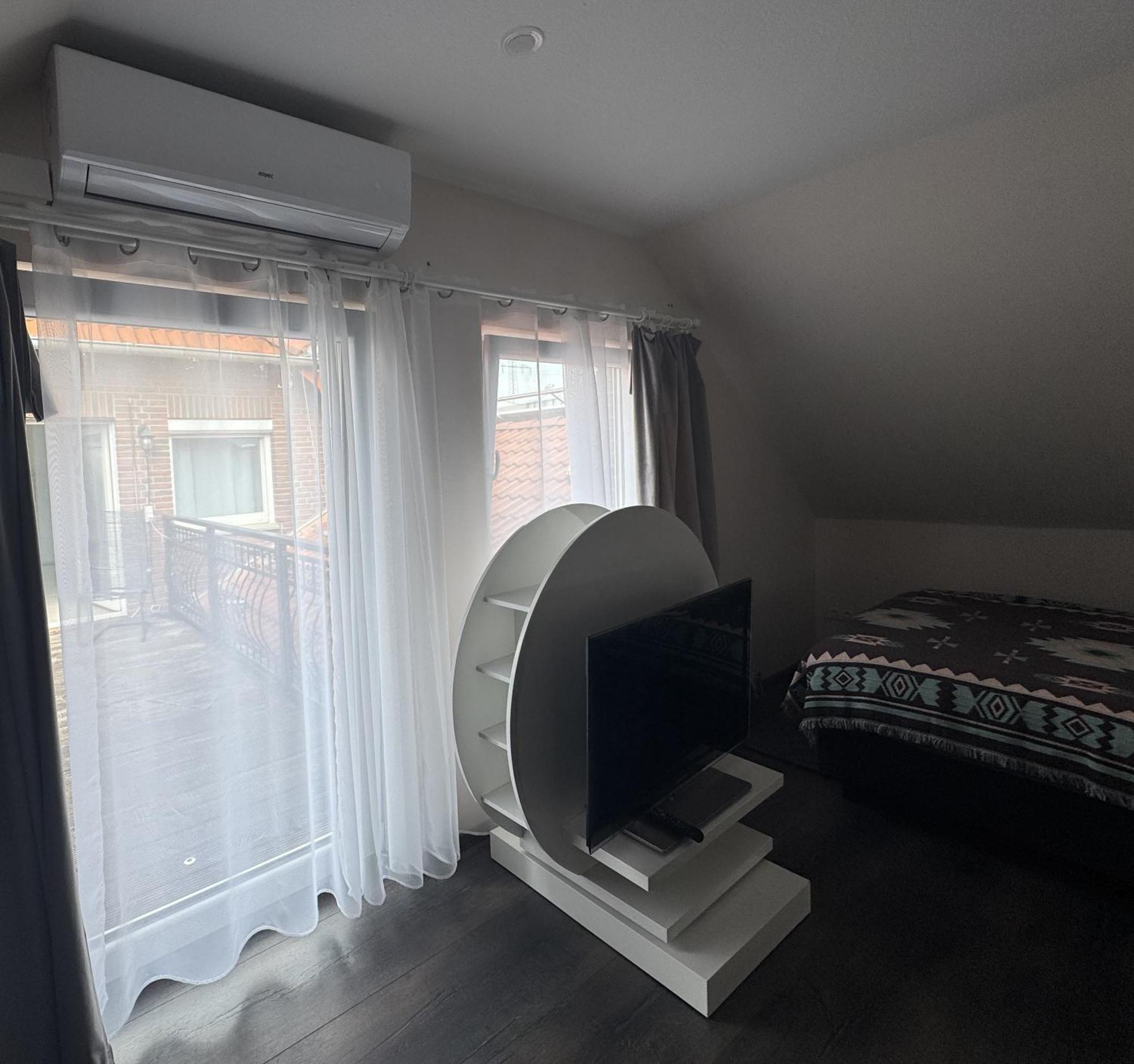 Modern House Gehrden Auf 2 Etagen, Nice Garten, Barbecue, Contactless Check-In, Free Parking المظهر الخارجي الصورة