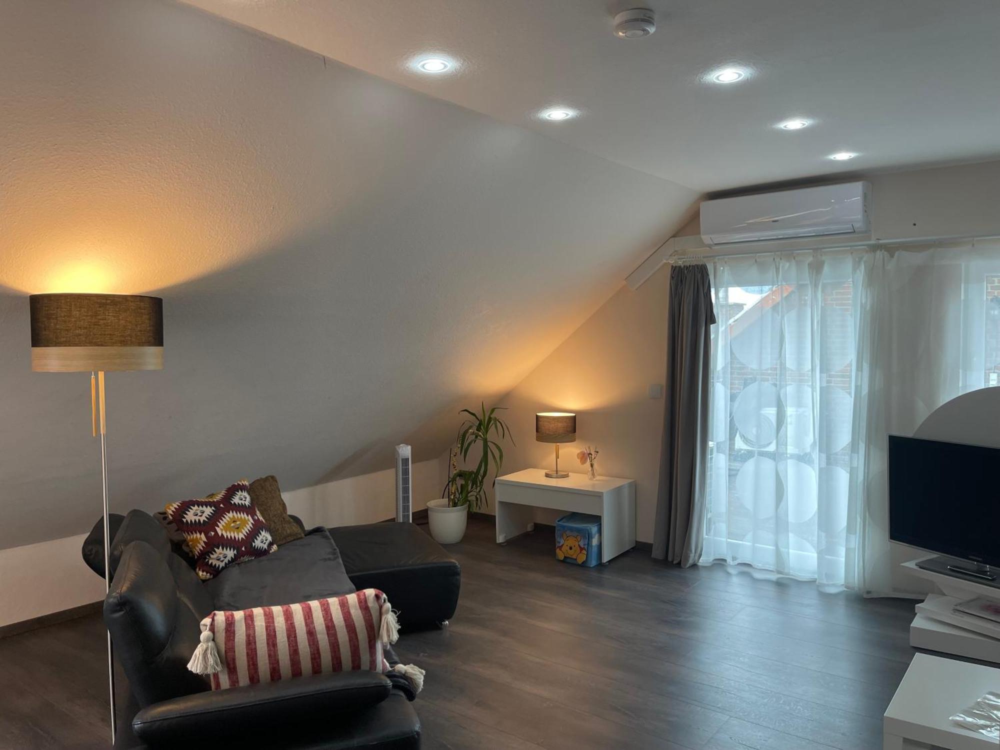 Modern House Gehrden Auf 2 Etagen, Nice Garten, Barbecue, Contactless Check-In, Free Parking المظهر الخارجي الصورة