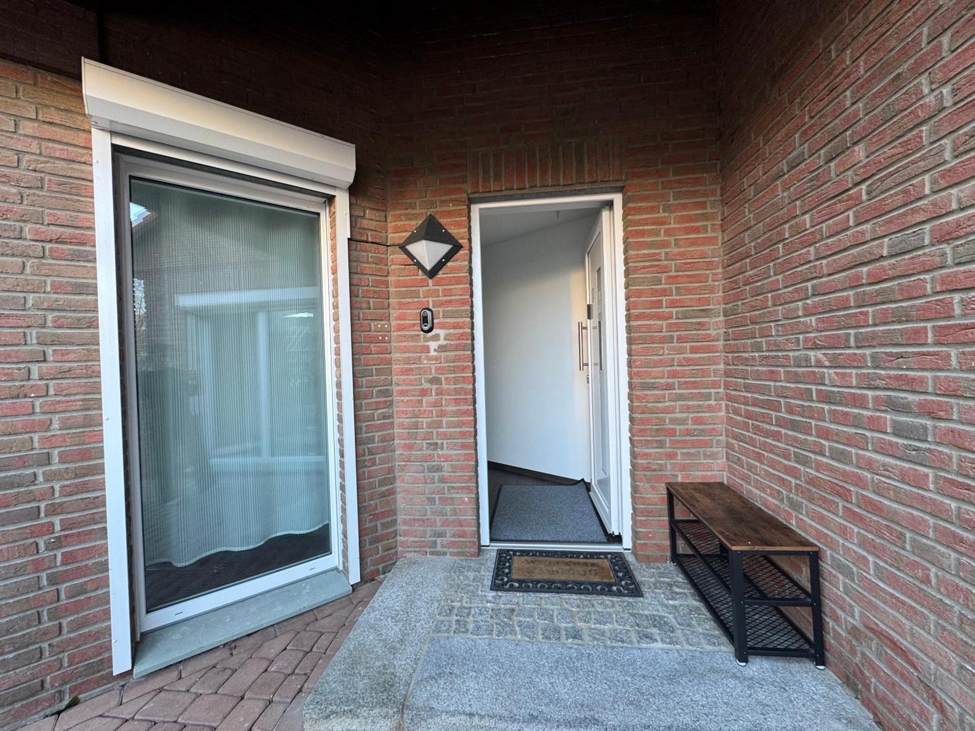 Modern House Gehrden Auf 2 Etagen, Nice Garten, Barbecue, Contactless Check-In, Free Parking المظهر الخارجي الصورة
